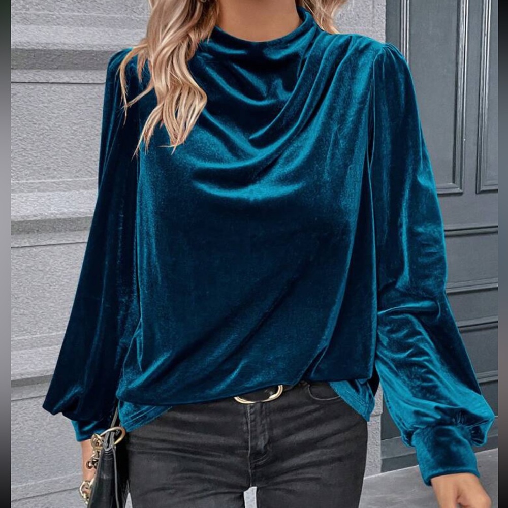 Luxe navy blue draped velvet top - Picture 13 of 16